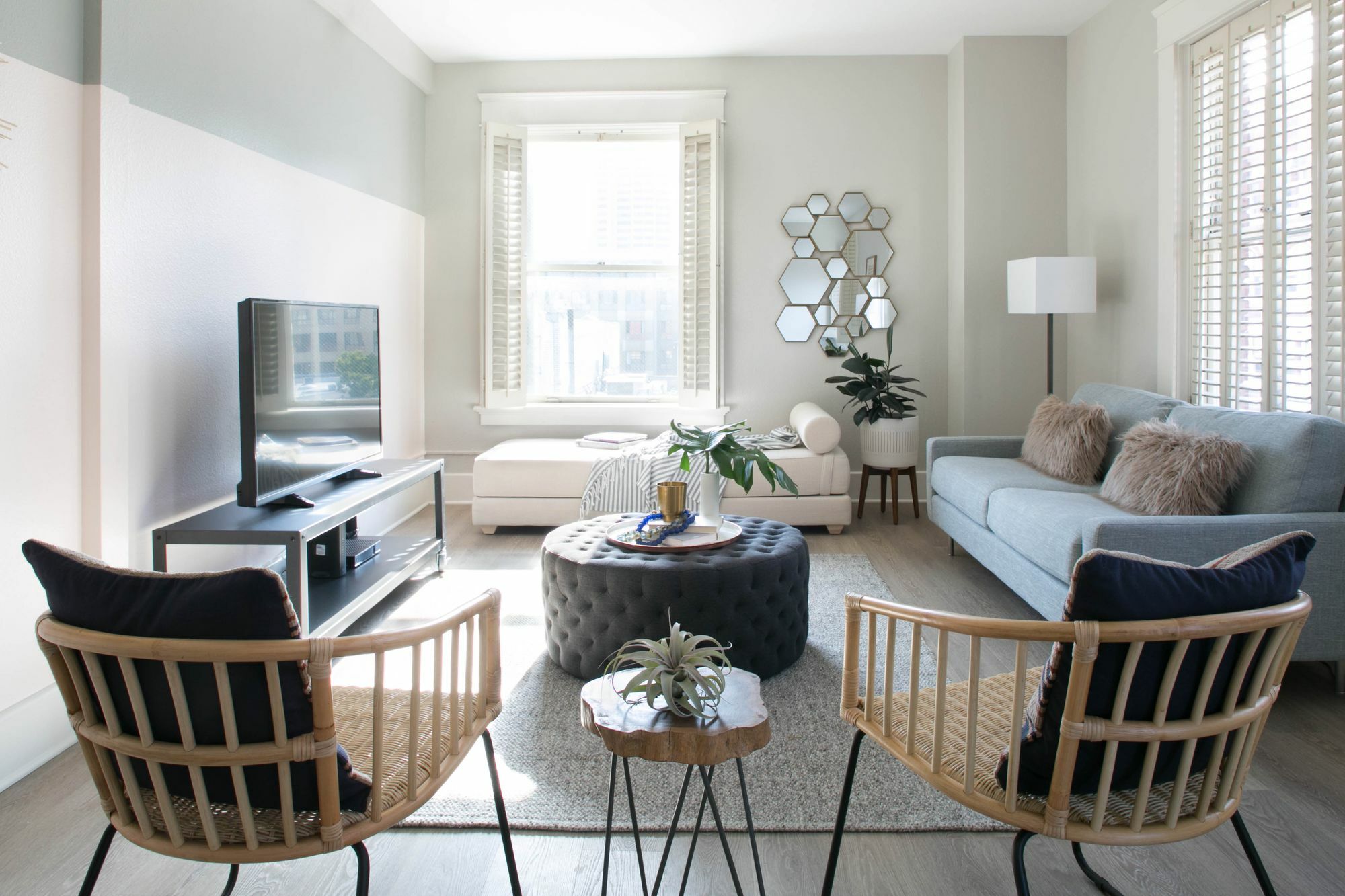 Apartment Airy 1br In Gaslamp Quarter By Sonder